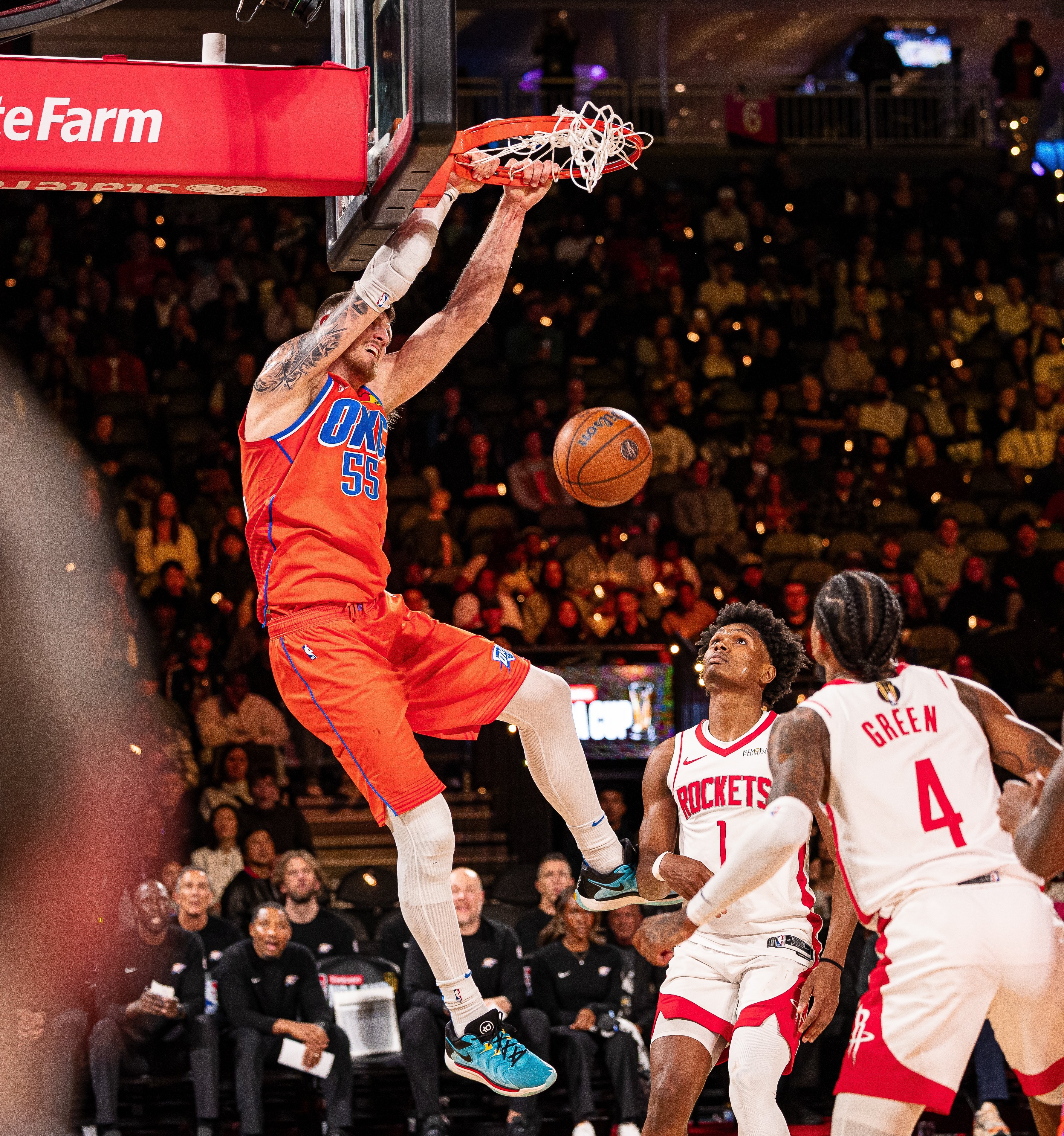 包含赛前NBA常规赛焦点战；阿森纳遗憾出局；态度坚定；身体对抗强度拉满的词条