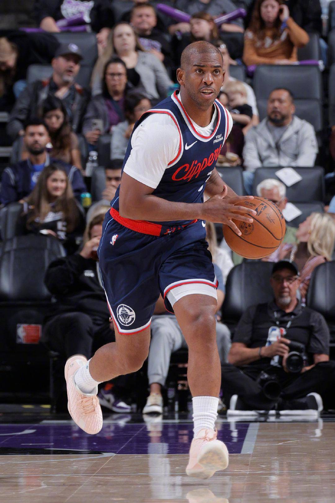 冲刺阶段尼斯备战NBA总决赛，外线爆发细节曝光，目标明确，临场指挥获称赞的简单介绍